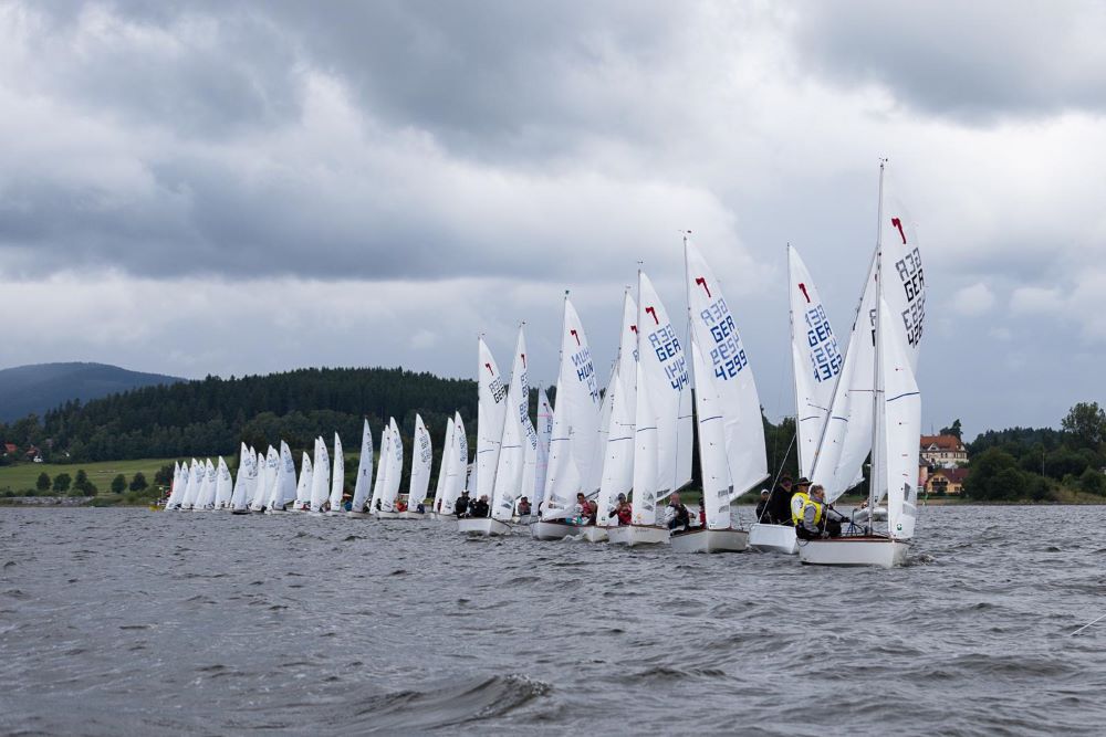 72 Piraten am Start_