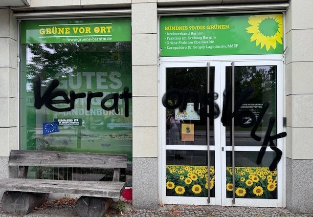 Grüne_BD90_farbanschlag